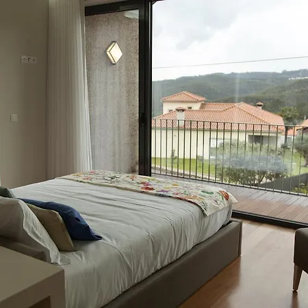 Dom wakacyjny Eira Dos Canastros